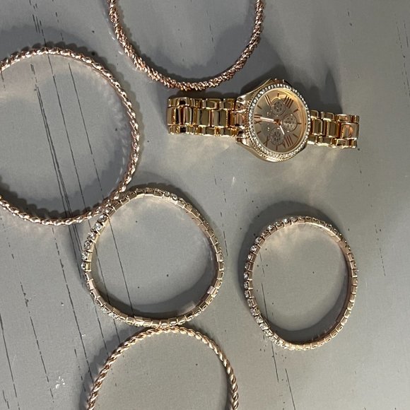 Jessica Carlyle rose gold color plated watch and bangle set - Picture 3 of 7